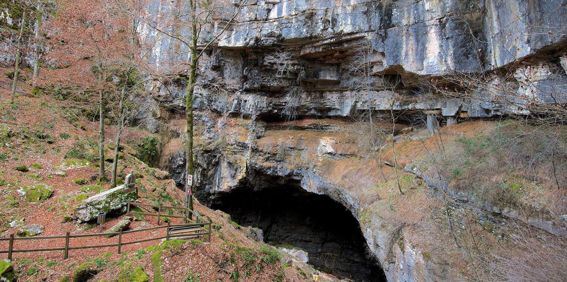 La Valle delle Sfingi e il Covolo di Camposilvano